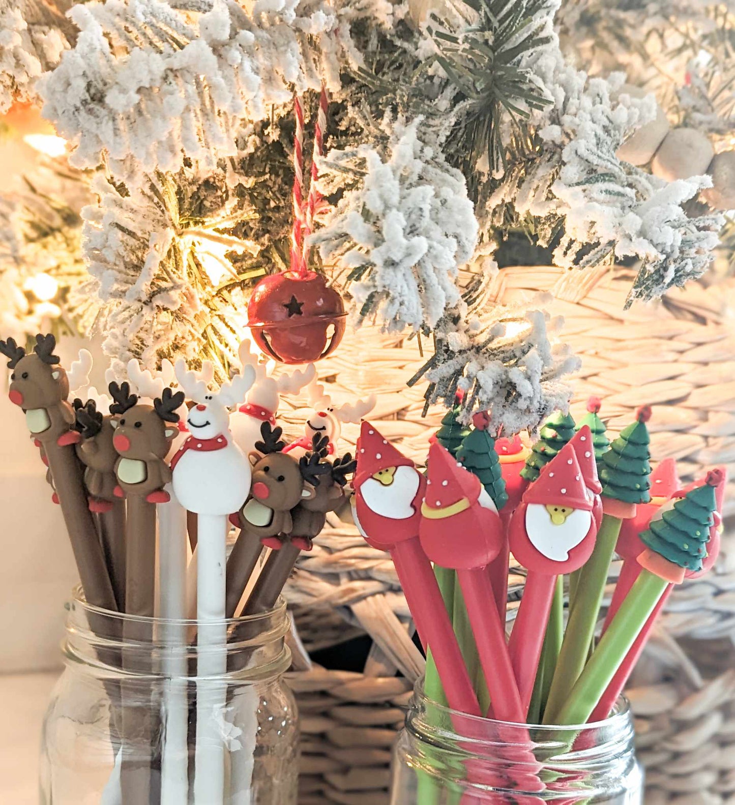 Stylos à encre noire de Noël